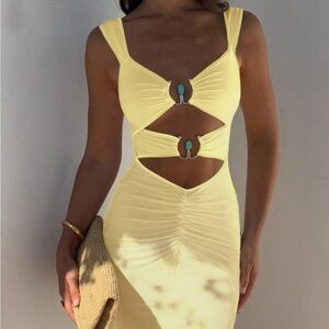 Elegant Yellow Cut-Out Dress Small size